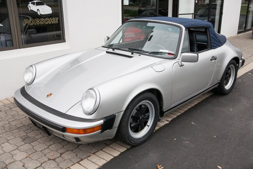 1988 Porsche 911 Carrera