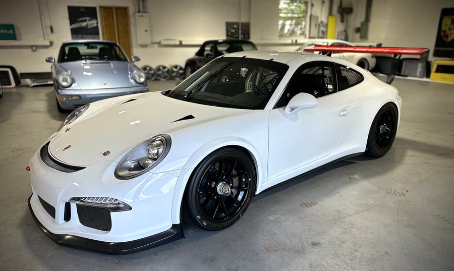 2016 Porsche 911 GT3 Cup Racecar