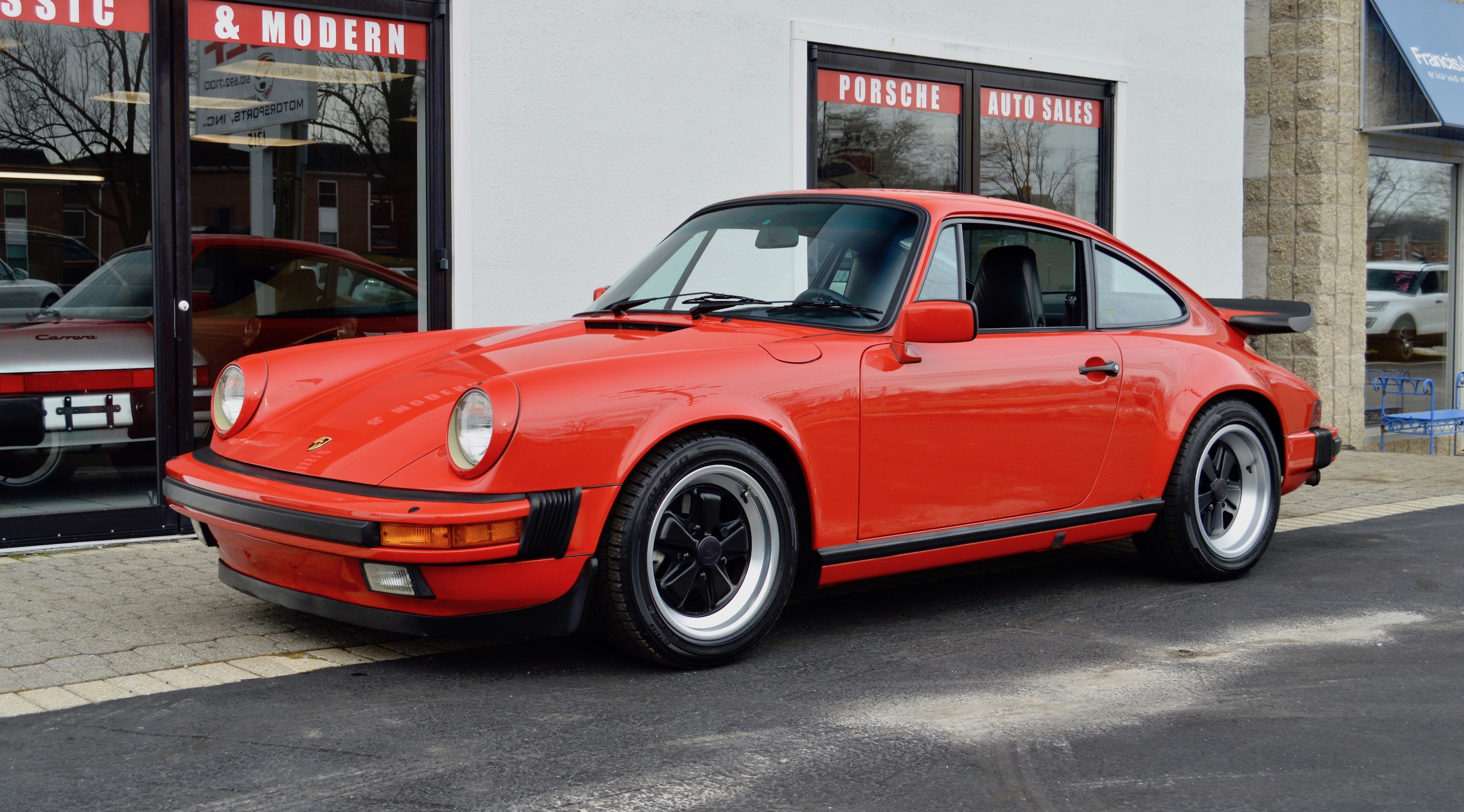 1985 Porsche 911 Carrera 2