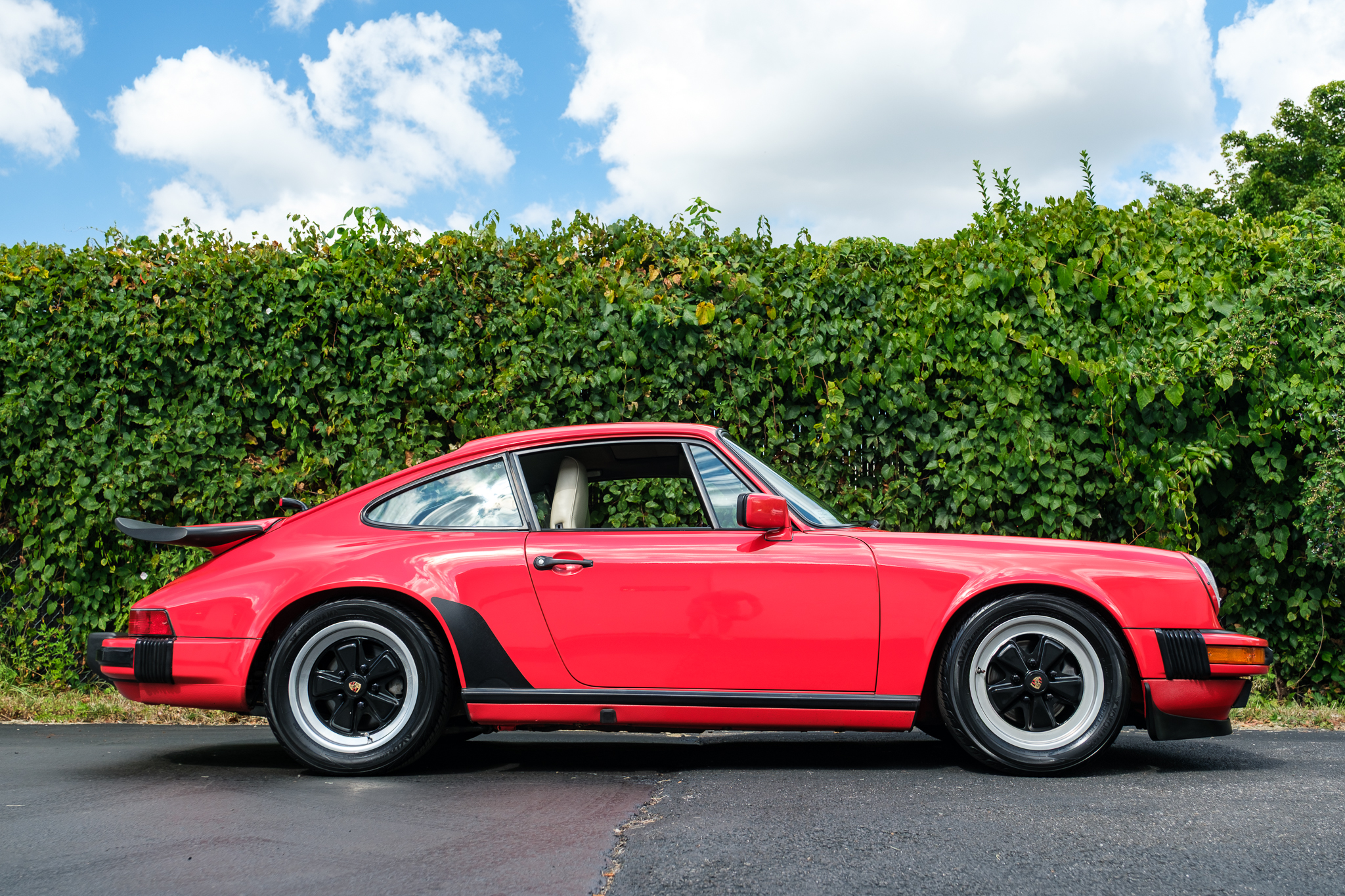 1987 Porsche 911 Carrera 2