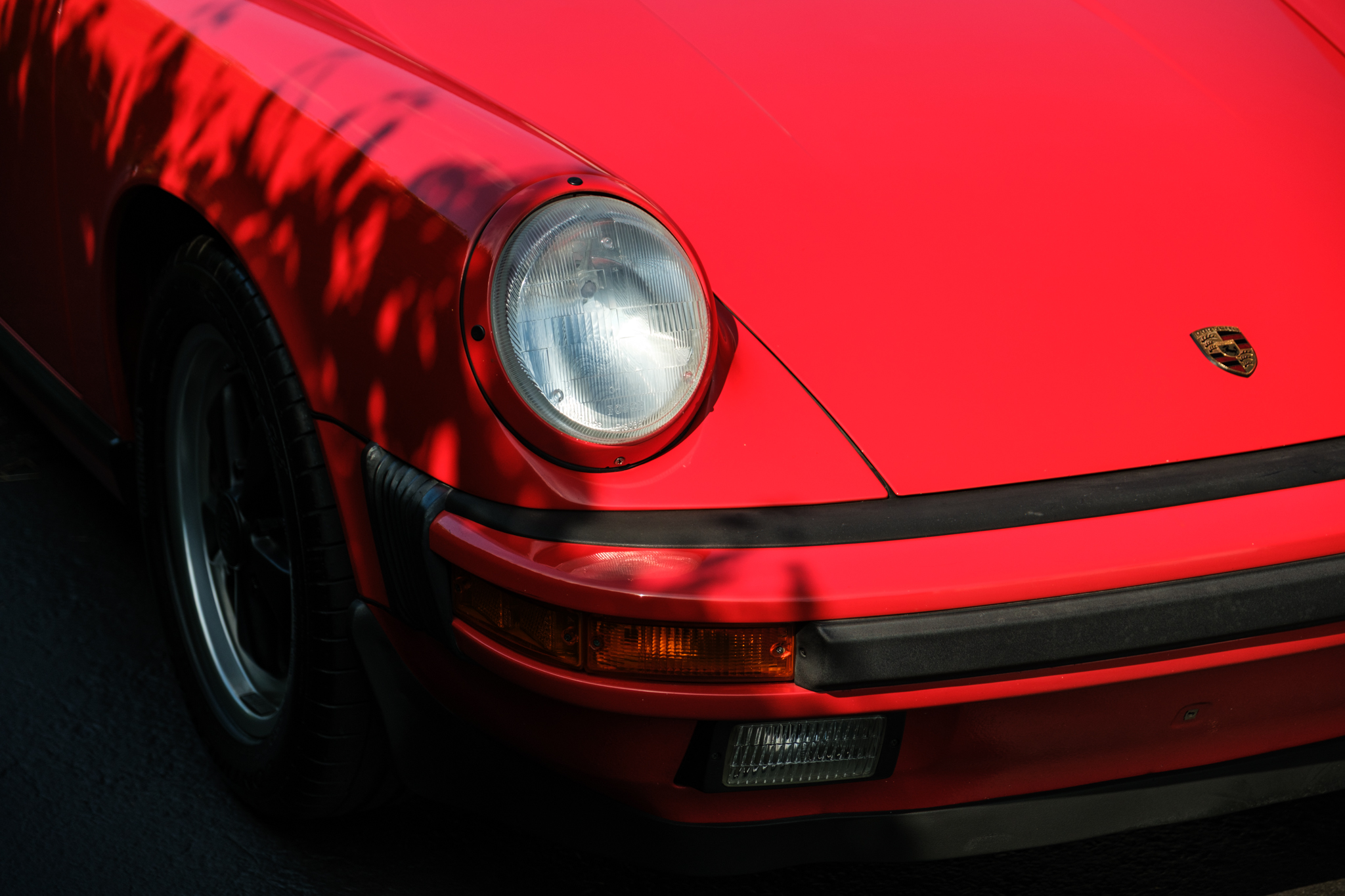 An investment worthy, all original example of a G50 Trans 3.2 Carrera Coupe... original flawless paint. A Classic from a bygone era of hand built quality and mechanical simplicity. This 88 coupe was extremely well cared for and few are available this nice in the USA. Options: - Sport steering wheel with elevated hub,  158 - Radio,  220 - Locking differential,  243 - Shorter gear shift lever,  395 - Light metal wheels - forged,  424 - Automatic heating control,  454 - Automatic speed control,  473 - With spoilers,  490 - Hi-Fi sound system,  533 - Alarm system,  650 - Sunroof,  975 - Velour carpet in luggage compartment

1988 Porsche 911 Carrera

#HoltMotorsports #Porsche #WestChester