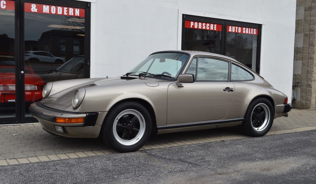1984 Porsche 911 Carrera 2
