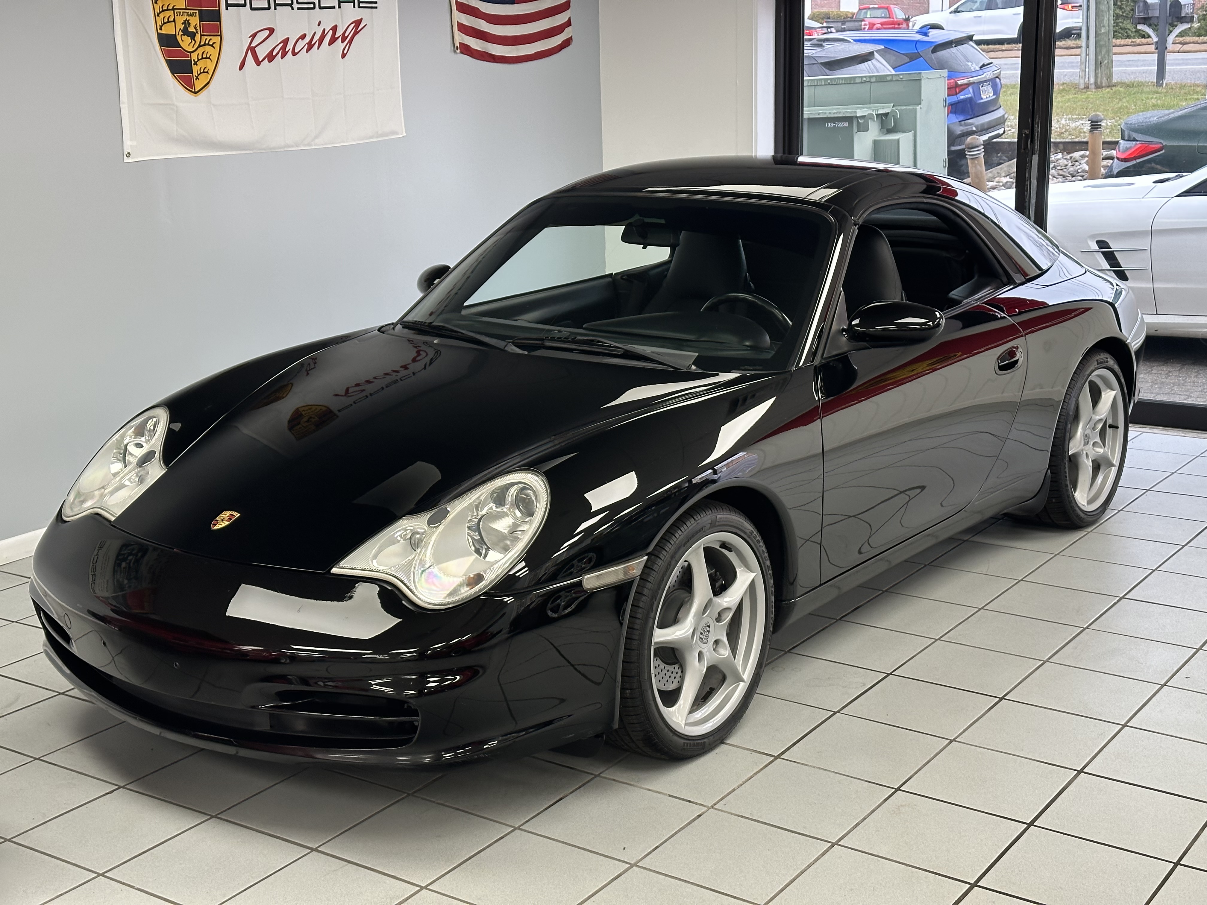 2004 Porsche 911 Carrera 2
